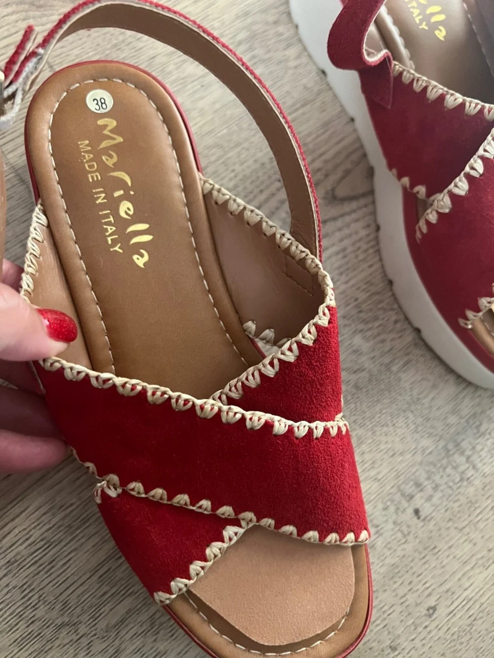 Mariella Made in Italy Red Suede Platform Sandals EU 38 | Whipstitch Slingback